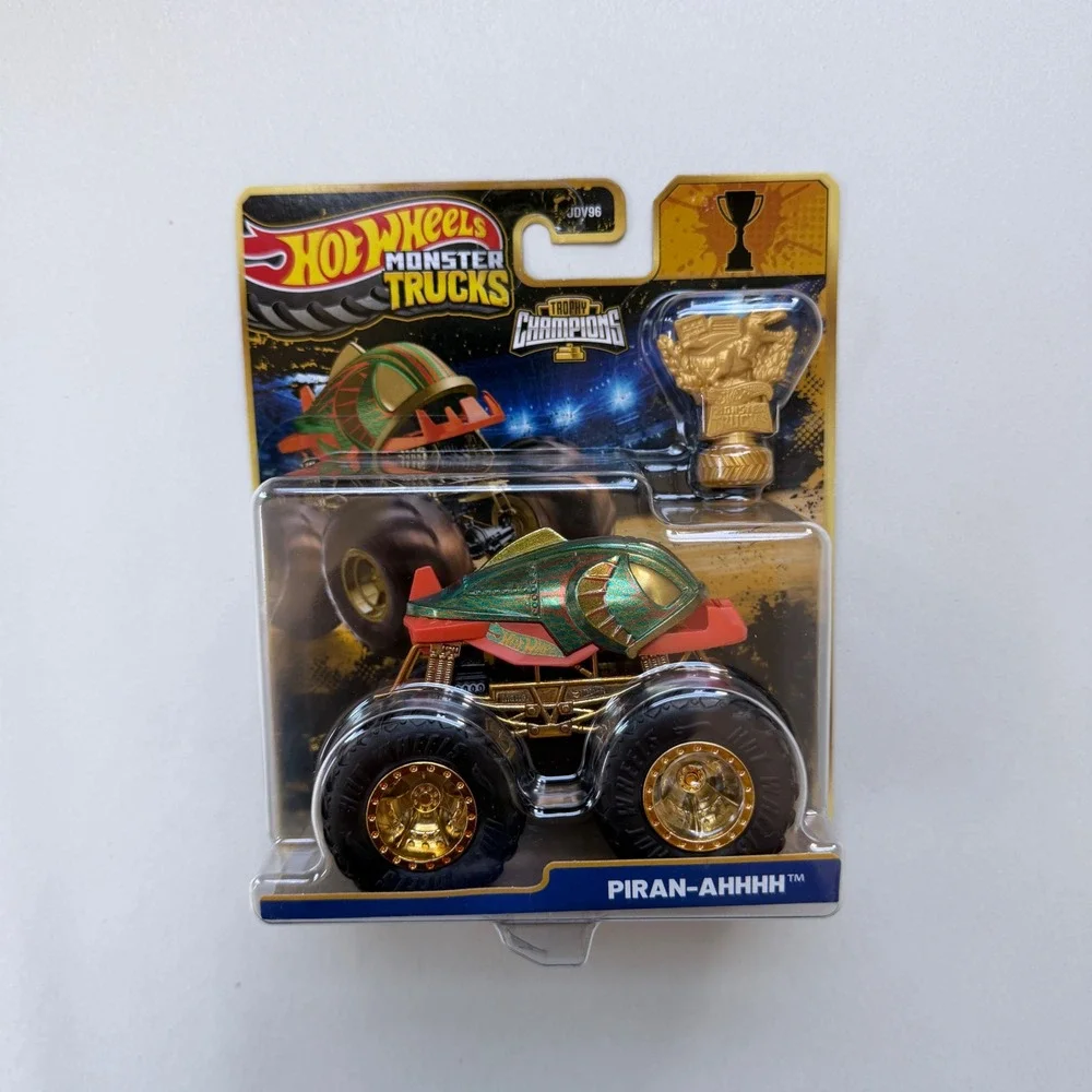 Hot Wheels Monster Trucks Piran-Ahhhh Trophy‎ Champions 1:64 Die-Cast JDV96 New